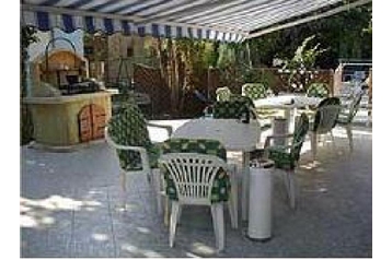 Hungrie Privát Siófok, Extérieur